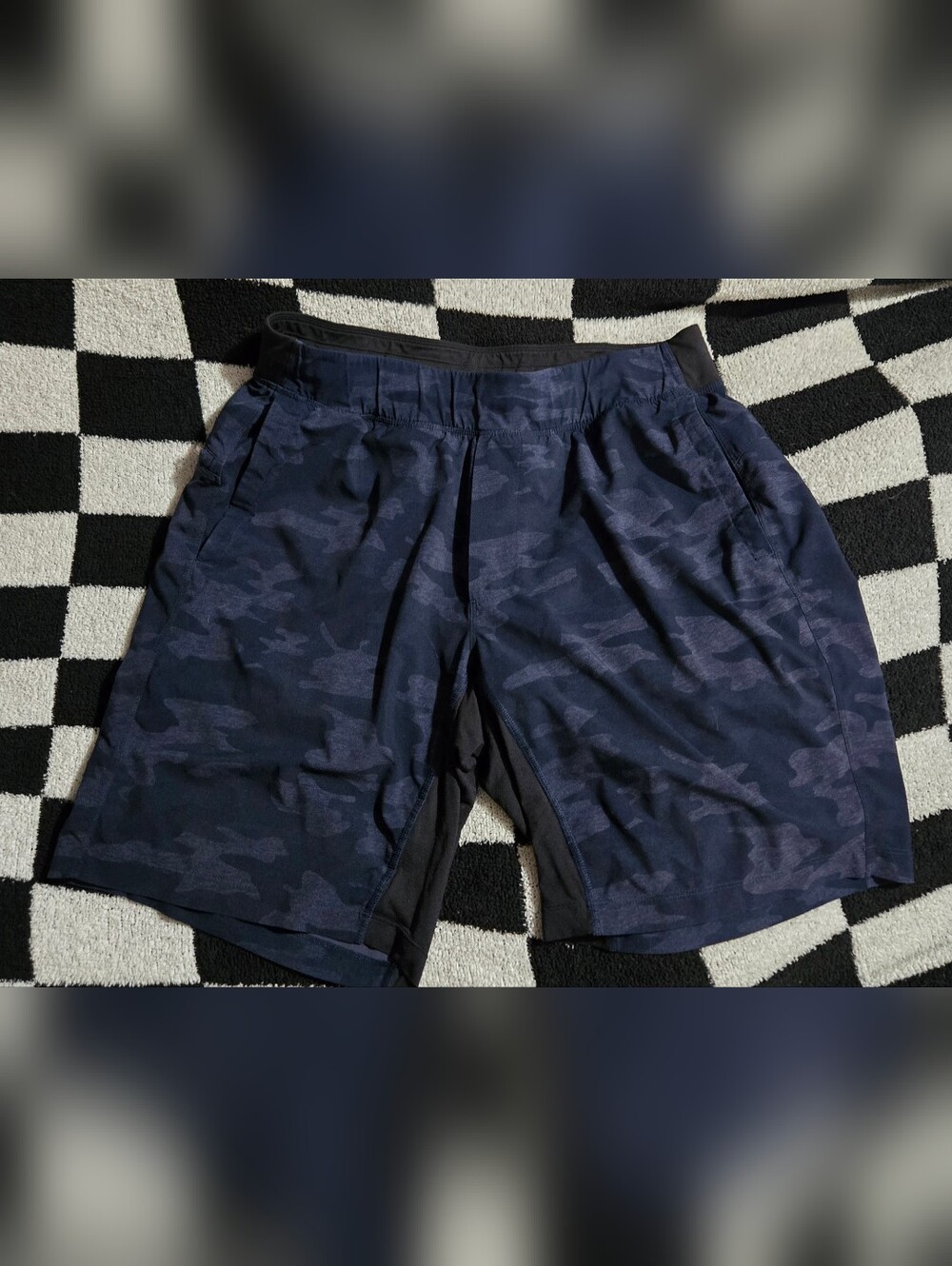 Lululemon Pace Breaker lined Camo athletic Shorts Size Large